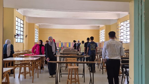 الفنون التطبيقية بجامعة دمنهور تستقبل طلاب الثانوية العامة لأداء اختبارات القدرات