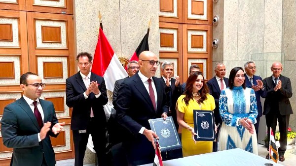 التعليم توقع بروتوكولا لإنشاء وتشغيل 10 مدارس مصرية ألمانية للتكنولوجيا التطبيقية