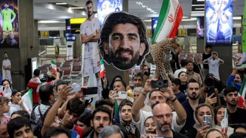 رغم الخروج المبكر، استقبال شعبي لمنتخب إيران بعد العودة من كأس العالم