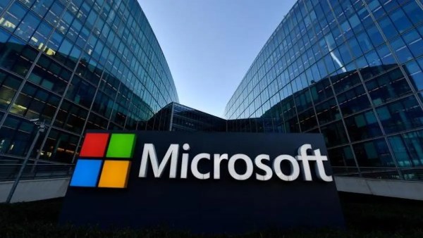 دافعت شركة مايكروسوفت عن ميزة تتبع الموقع الجديدة في تطبيق Teams نافية مراقبة الموظفين