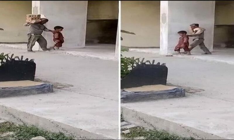 كفيف مصري يعمل في البناء وابنه يقوده.. قصة هزت مواقع التواصل
