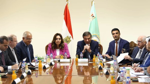 تفاصيل الاجتماع التنسيقي لوزراء الزراعة والتنمية المحلية والصناعة لمتابعة مبادرة “القرية المنتجة”