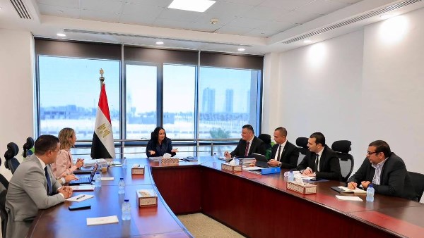 وزيرة التضامن توجه بتوفير منح دراسية بالجامعات لأوائل الثانوية العامة والأزهرية من ذوي الإعاقة