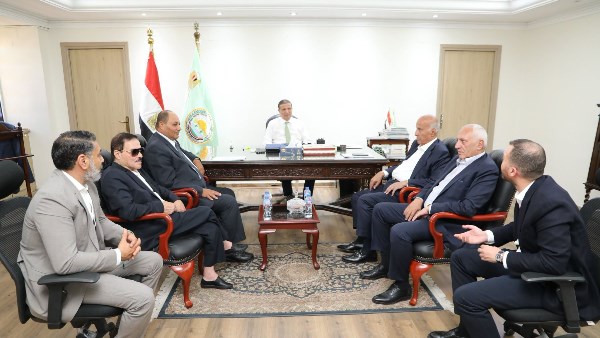 وزير الزراعة: صناعة الدواجن ركيزة أساسية للأمن الغذائي القومي