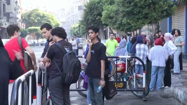 نيفين شحاتة: عدد كبير من طلاب الثانوية العامة حصلوا على الدرجة النهائية في الكيمياء