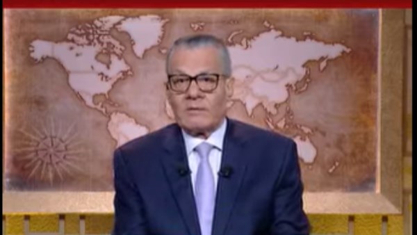 هل يطيح اليوان الصيني بالدولار؟ عادل حمودة يحسم الجدل