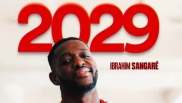 نوتينجهام فورست يجدد عقد إبراهيم سانجاري حتى 2029