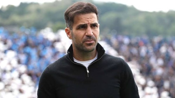 فابريجاس يحذّر: «كومو» قد يخوض دوري أبطال أوروبا بقائمة من 17 لاعبًا فقط