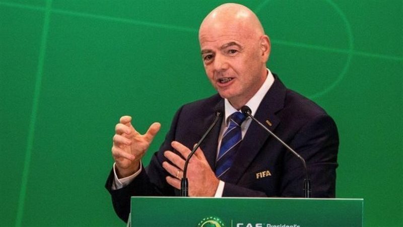 مرشح عربي لخلافته، هل يطيح تحالف أوروبا بإنفانتينو من رئاسة فيفا؟