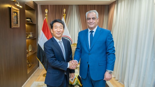 وزير الإنتاج الحربي يبحث مع سفير كوريا الجنوبية سبل تعزيز التعاون المشترك