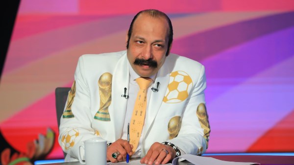 ثروت : أنا أول واحد قلت إن الفيفا فيها “نيفة”