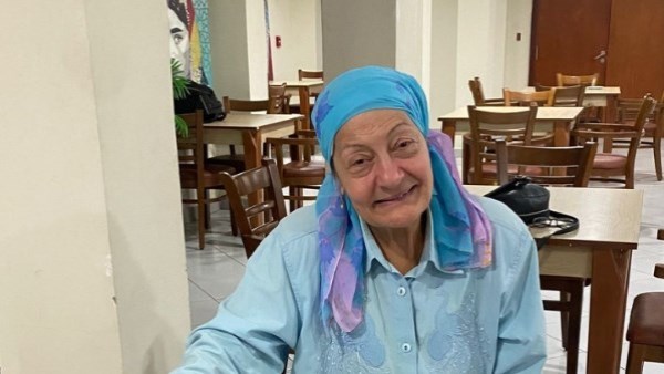 بالعناية المركزة.. تطورات الحالة الصحية للفنانة فادية عكاشة