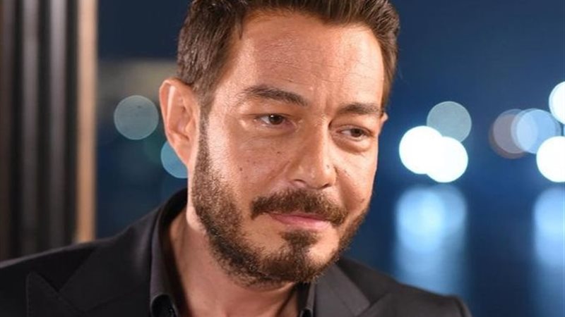 أحمد زاهر يكشف أسرار الأبوة وانتظار حفيدته وموقفه من التنمر