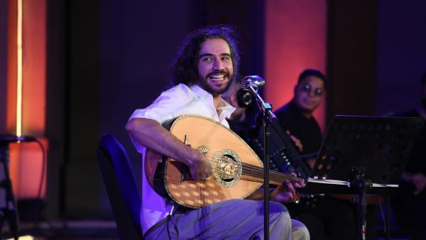 جلسة طرب فى ليلة سعد العود بمهرجان الأوبرا الصيفى على المكشوف