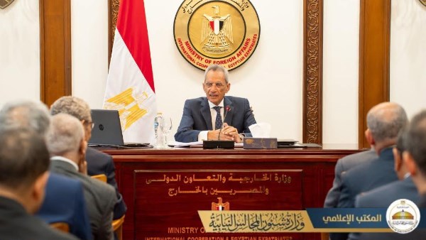 وزير الشئون النيابية يُحاضر السفراء الجدد المُكلفين برئاسة البعثات الدبلوماسية بالخارج