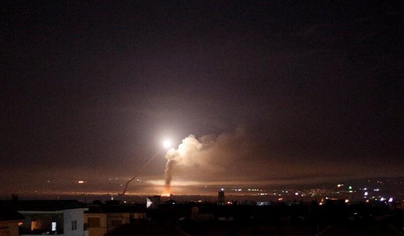 القيادة المركزية الأمريكية تعلن تنفيذ موجة كثيفة من الضربات ضد إيران ردًا على استهداف قواتها