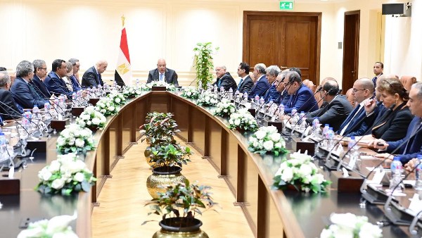رئيس مجلس النواب يعقد لقاءً مُوسعاً مع السفراء المنقولين لرئاسة البعثات الدبلوماسية المصرية بالخارج