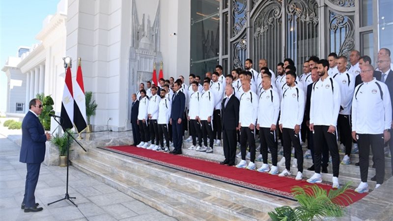كلمة السيسي لـ المنتخب الوطني لكرة القدم (فيديو)
