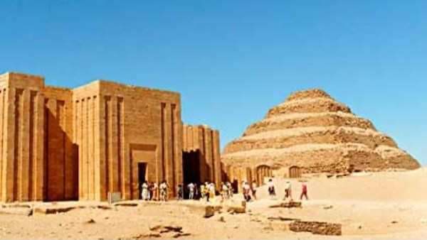 تطوير الخدمات المقدمة للزائرين بمنطقة آثار سقارة.. تفاصيل