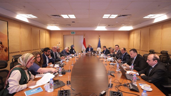 وزير السياحة والآثار يترأس اجتماع مجلس إدارة الهيئة المصرية العامة للتنشيط السياحي