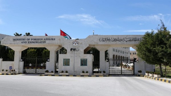 الأردن يدين الاعتداءات الإيرانية على البحرين والكويت ويؤكد تضامنه معهما