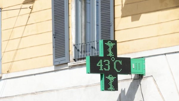 موجة حر شديدة في إيطاليا وإعلان حالة تأهب قصوى باللون الأحمر في 14 مدينة