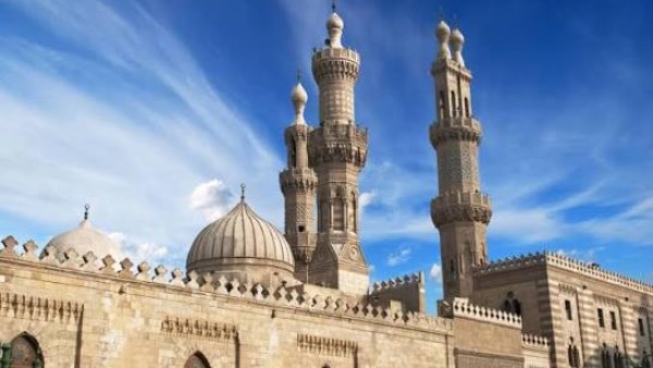 الأزهر يعزي الجزائر في ضحايا حريق دار للأيتام ويعلن تضامنه الكامل مع عائلاتهم
