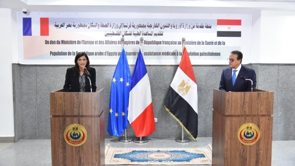 وزير الصحة يتسلم 22 طن مساعدات طبية فرنسية جديدة دعما للجرحى الفلسطينيين