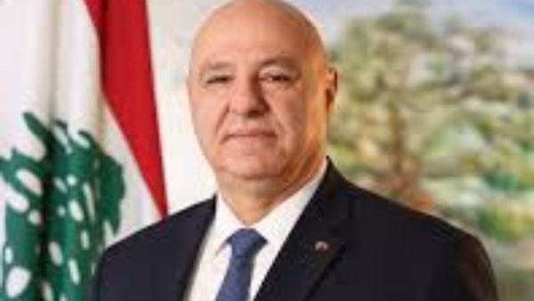 الوكالة اللبنانية : الرئيس عون يصل إلى أنقرة ويستهل زيارته بوضع إكليل على ضريح أتاتورك قبل لقائه أردوغان