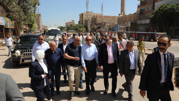 محافظ القاهرة يوجه بسرعة إنجاز مشروع خط مياه وإعادة تأهيل الطريق فور الانتهاء
