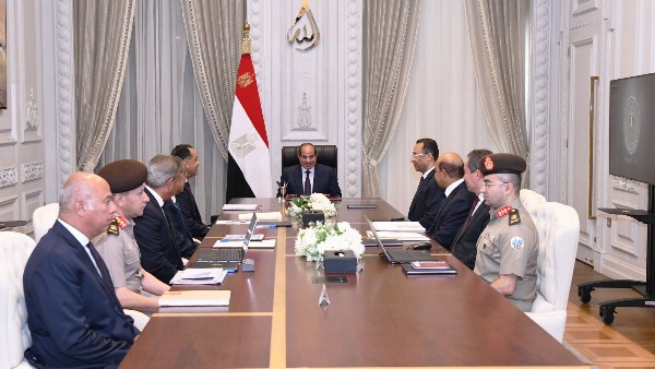 الرئيس السيسي يستعرض الموقف التنفيذي لمشروع أرشفة ورقمنة تراث الإذاعة والتلفزيون المصري