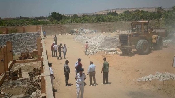 جهاز العبور الجديدة يزيل مباني مخالفة على مساحة 8 أفدنة بجمعية أحمد عرابي