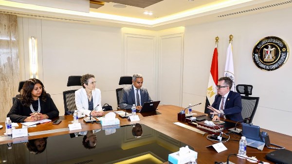 وزير التخطيط  يتابع مع البنك الدولي مستجدات تنفيذ آلية ضمان تمويل مشروعات البنية التحتية