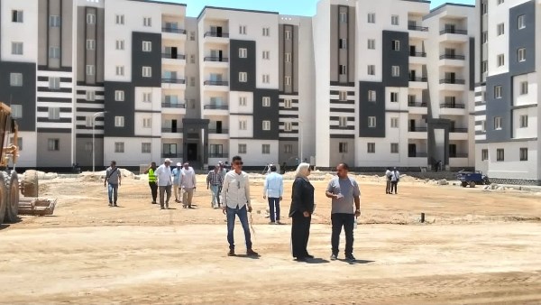 وزيرة الإسكان تتابع موقف تنفيذ عدد من المشروعات وملفات العمل بمدينة المنيا الجديدة