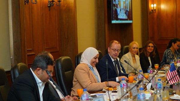 جمعية رجال أعمال إسكندرية تُناقش مع السفارة الأمريكية دعم الاستثمار وتمكين القطاع الخاص
