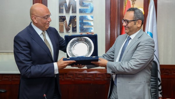 مصطفى إسماعيل حسن يجتمع مع لجنة الإدارة العليا بجهاز تنمية المشروعات بحضور باسل رحمي