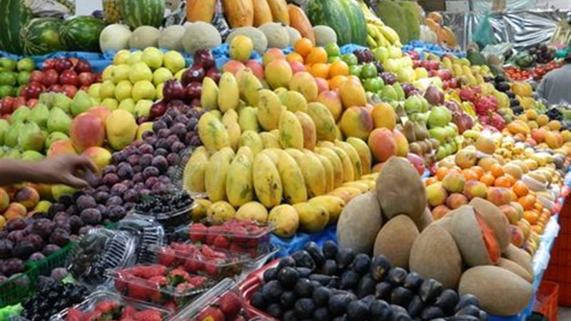 أسعار الفاكهة اليوم، التفاح البلدي يصل إلى 50 جنيها “جملة” وانخفاض كبير في الكنتالوب والشمام