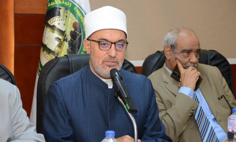 المفتي: محاكاة الأشخاص الأحياء بالذكاء الاصطناعي دون إذن محرم شرعًا.. والتزييف كذب وبهتان لا يبرره المزاح