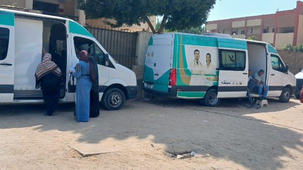 محافظ الجيزة يتابع تنفيذ قافلة طبية مجانية بمنشأة القناطر