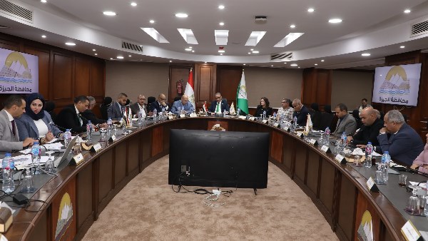 محافظ الجيزة يلتقي أعضاء مجلسي النواب والشيوخ ويكلف بإعداد تقرير شامل لدعم المنظومة الصحية