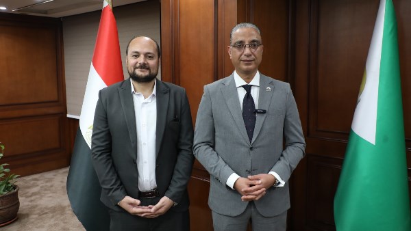 500 مليون جنيه لتطوير منظومة النظافة بالجيزة..وتحركات حاسمة للقضاء على النباشين ومخازن الفرز.. شاهد