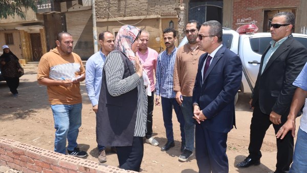 تحرير 52 محضرا.. محافظ المنوفية يتفقد مبادرة يوم في قريتنا بشمنديل