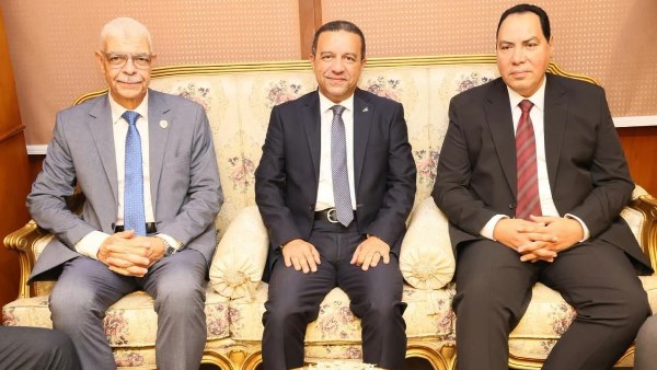 محافظ المنوفية يقدم التهنئة لمدير أمن المنوفية الجديد