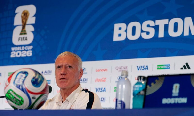 “هل يبكون؟”.. توتر بين ديشان مدرب فرنسا وصحفيين مغاربة