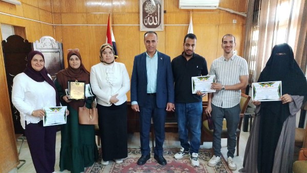 وكيل وزارة الصحة ببني سويف يكرّم فريق سلامة المرضى بوحدة عطف أفوه بإدارة الواسطى الصحية