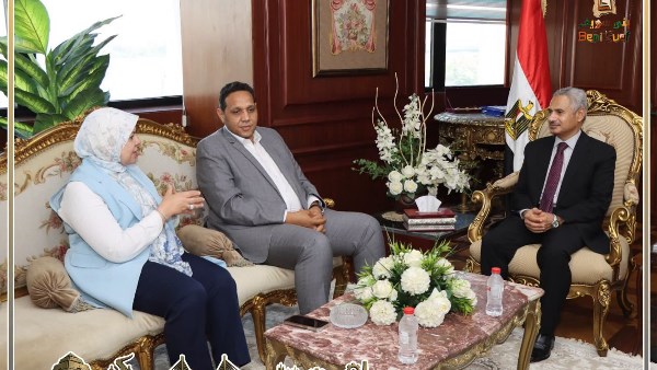 محافظ بني سويف يبحث مع فريق وزاري تنفيذ مشروع لإنتاج وتقطير النباتات الطبية والعطرية بطنسا