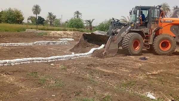 تنفيذ جهود مكثفة للنظافة وإزالة التعديات ومناقشة القضايا السكانية والاستجابة لشكاوى المواطنين ببني سويف