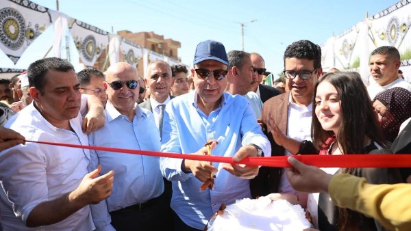 محافظ المنيا يفتتح السوق الحضاري الجديد ببني مزار.. فيديو وصور