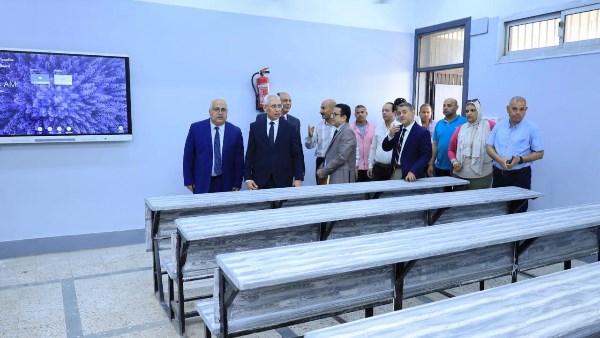 جامعة المنيا.. افتتاح 12 قاعة دراسية مطورة بالصيدلة والعلوم وتجهيز 23 معمل