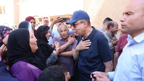 بعد 20 عاما من المعاناة.. محافظ المنيا ينهي أزمة الصرف الصحي بمساكن السلخانة بسمالوط